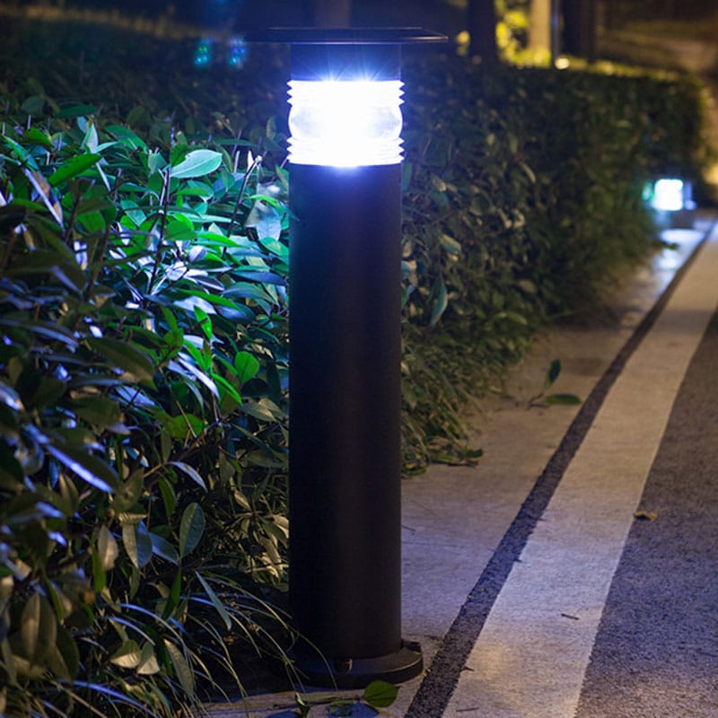 LED High Tech Solar Powered Bollard Fixture, Comparable to 30 Watt Halogen, Using Only 1.8 Watts, ID-1019